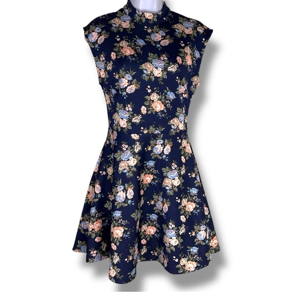 Medium Forever 21 Blue Floral Dress Cap Sleeve Stretch Mock Neck Retro Style - Picture 1 of 13